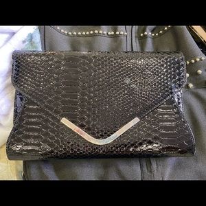 Black clutch